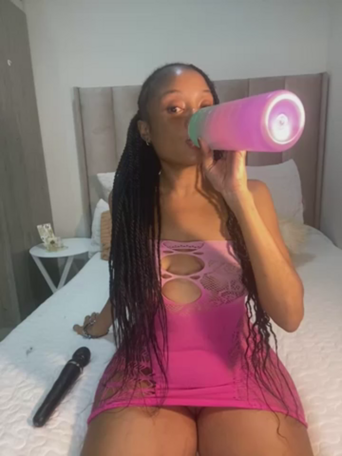 SexyDee025