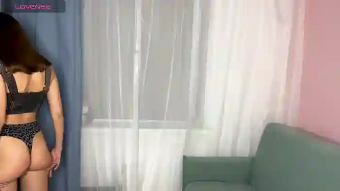 2025/01/07/stripchat-_c_a_r_o_l_e_e_n_a_-09-09-26