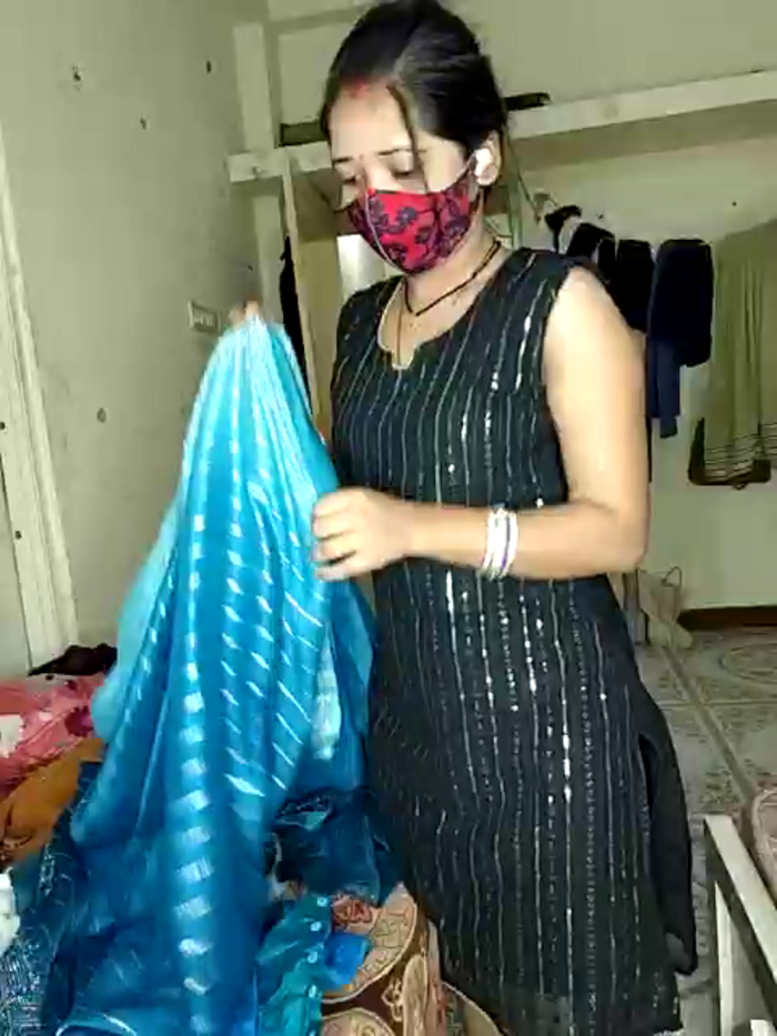 DesiRiya77