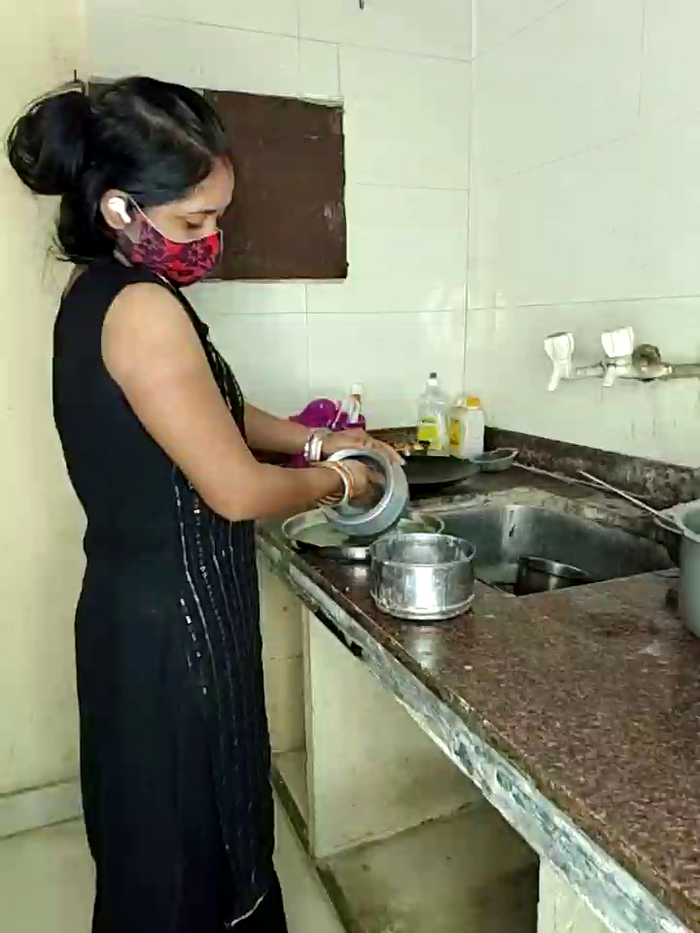 DesiRiya77