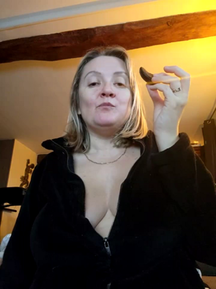 lady_charlyne