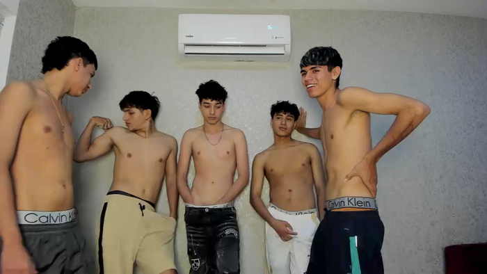 pelusos_mens