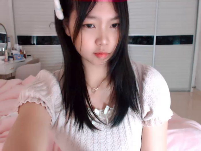 -Lucky_Girl