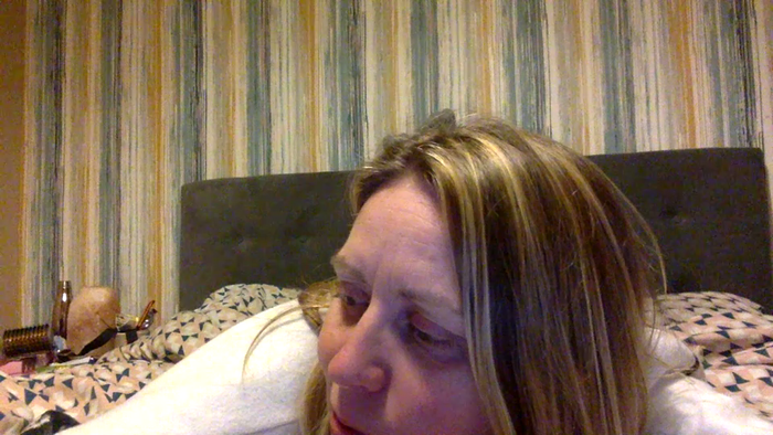 DirtyBanteringBlonde