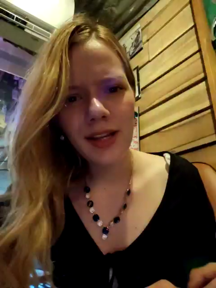 NicoleCut