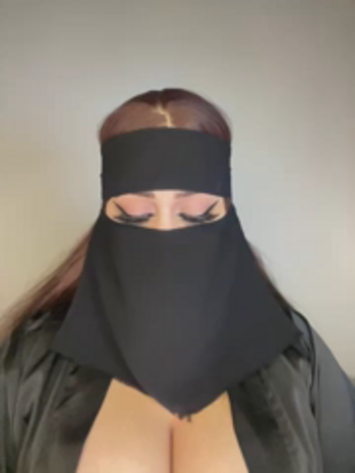 QueenDina777