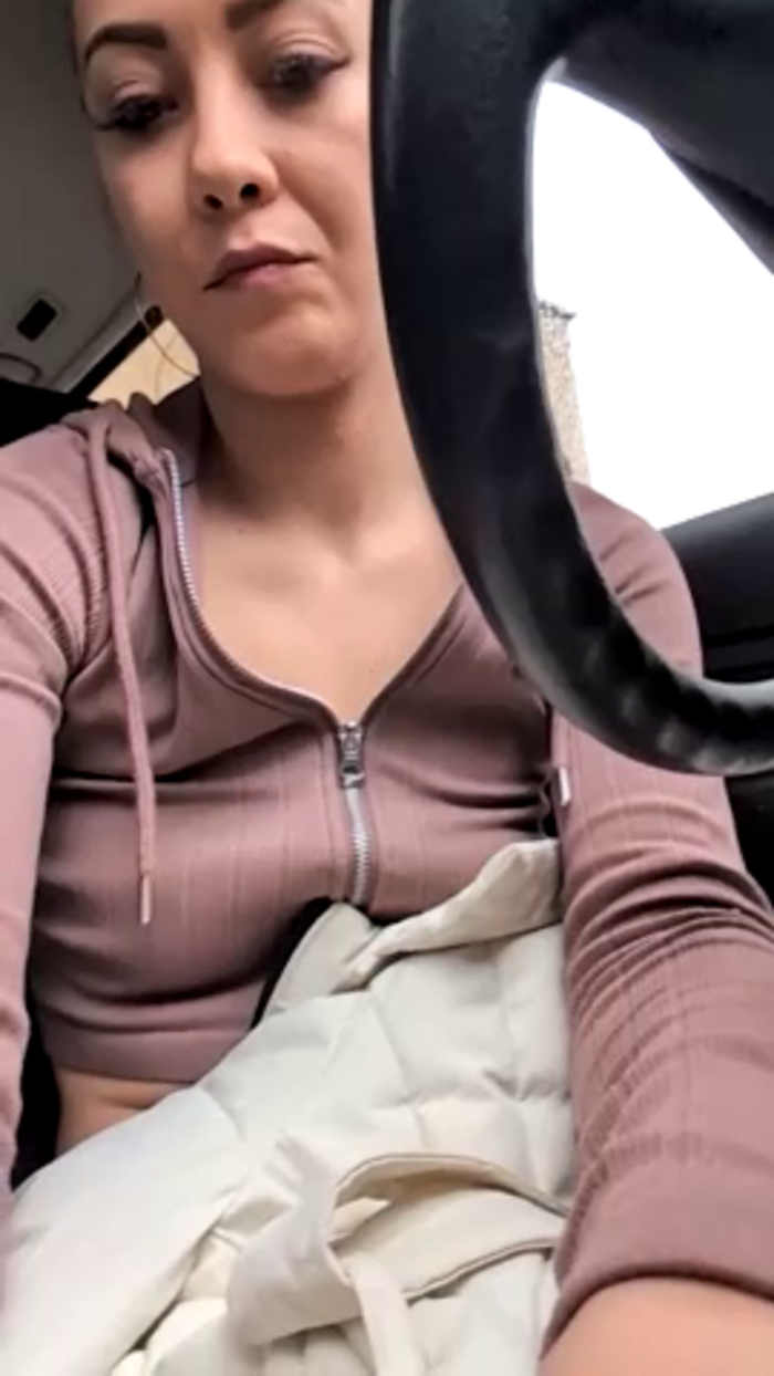 Risky_girl23