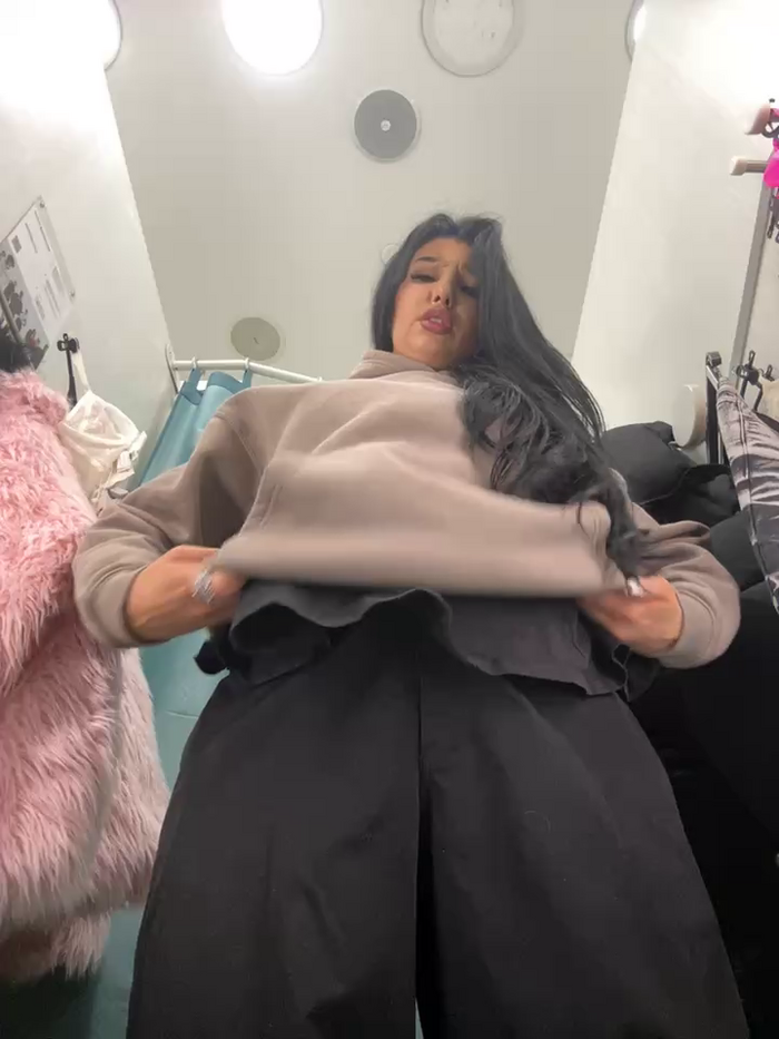 Tisha_Busty
