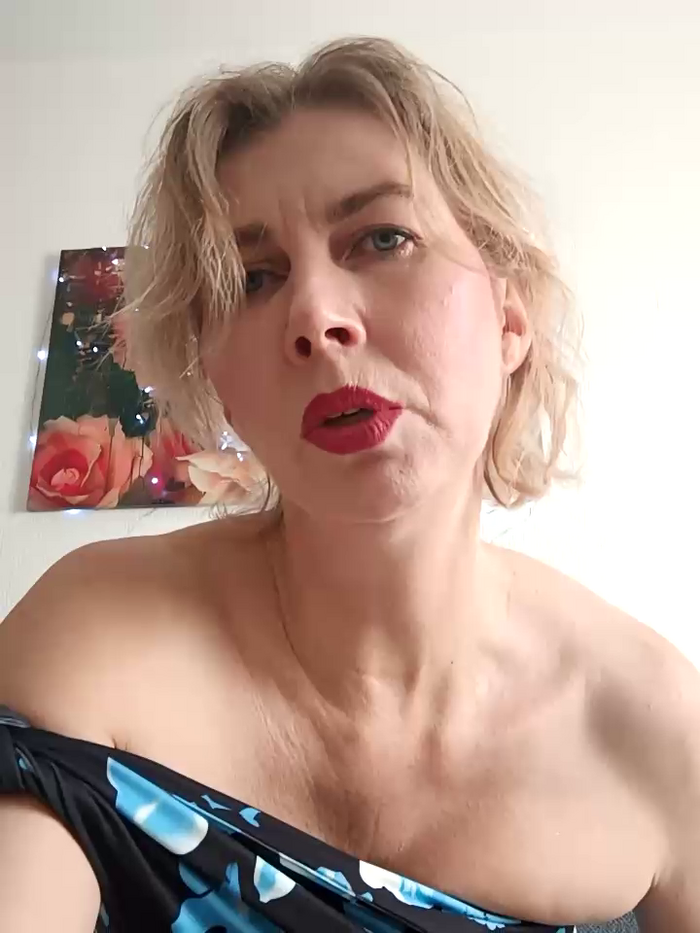 stellahere8