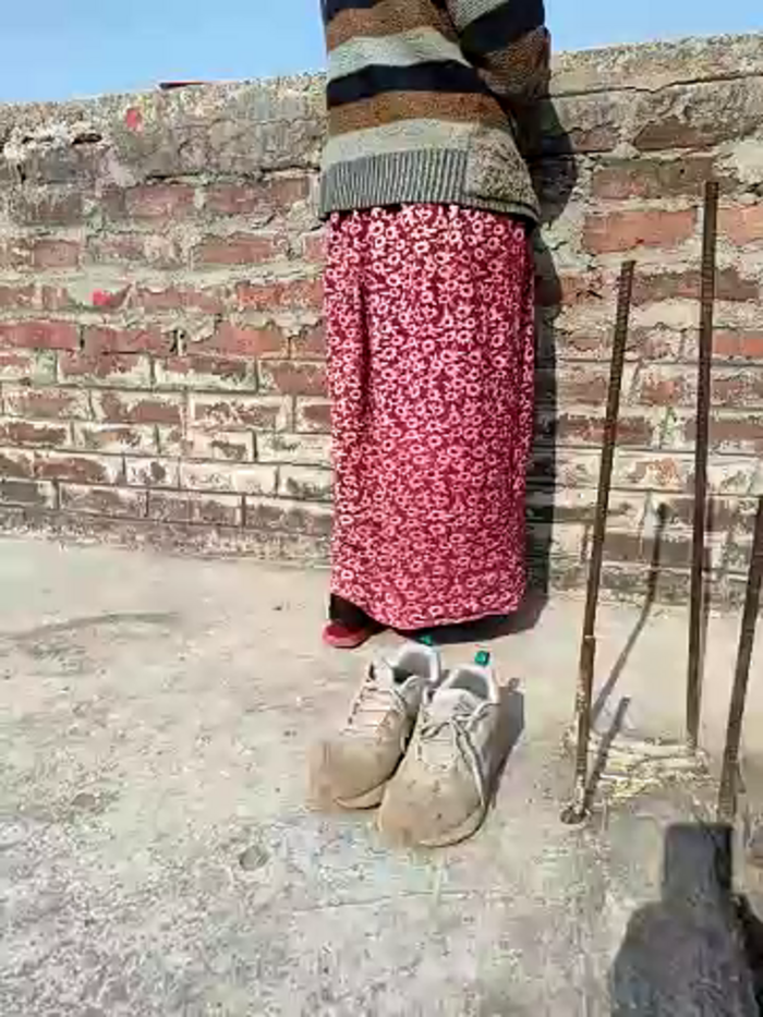 COUPLLE_VILLAGE