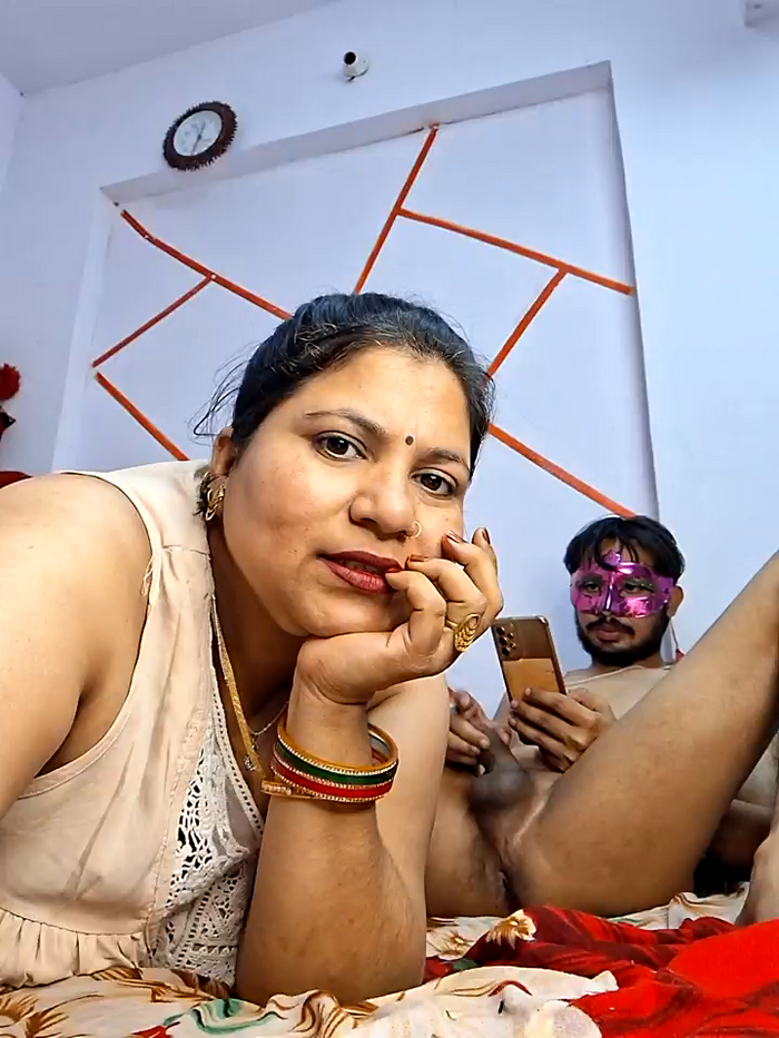 MOM-SUN-COUPLE