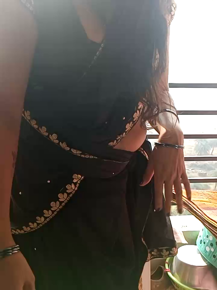 kaamuk_shweta