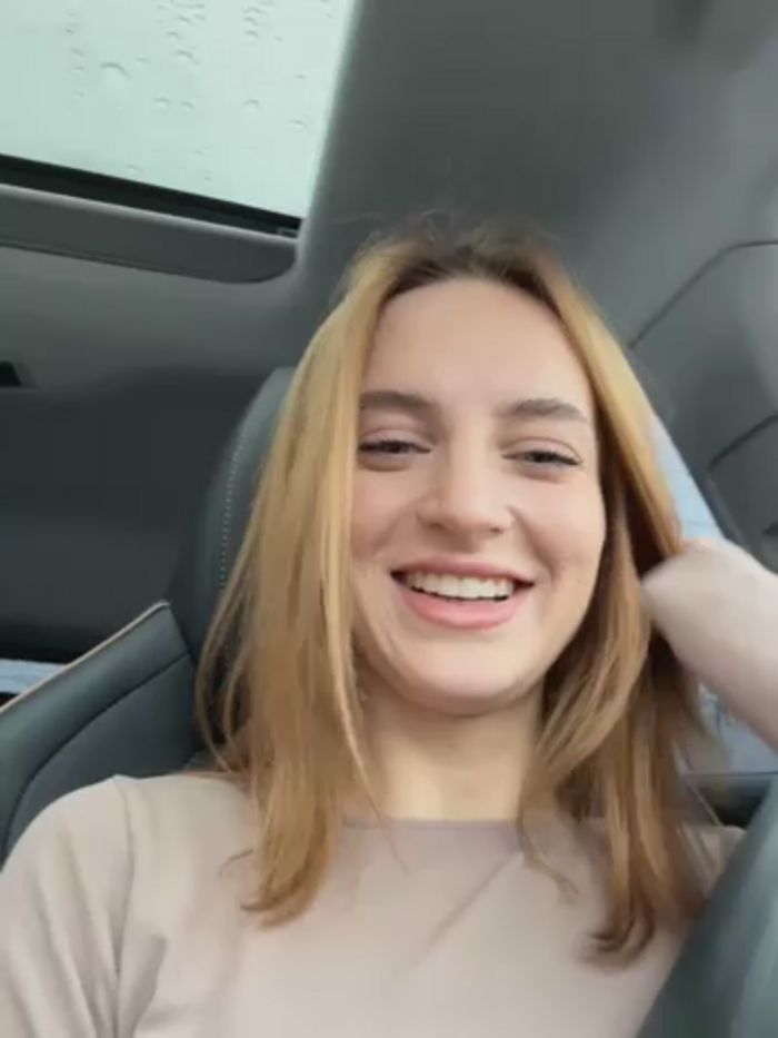 -AngelAri-