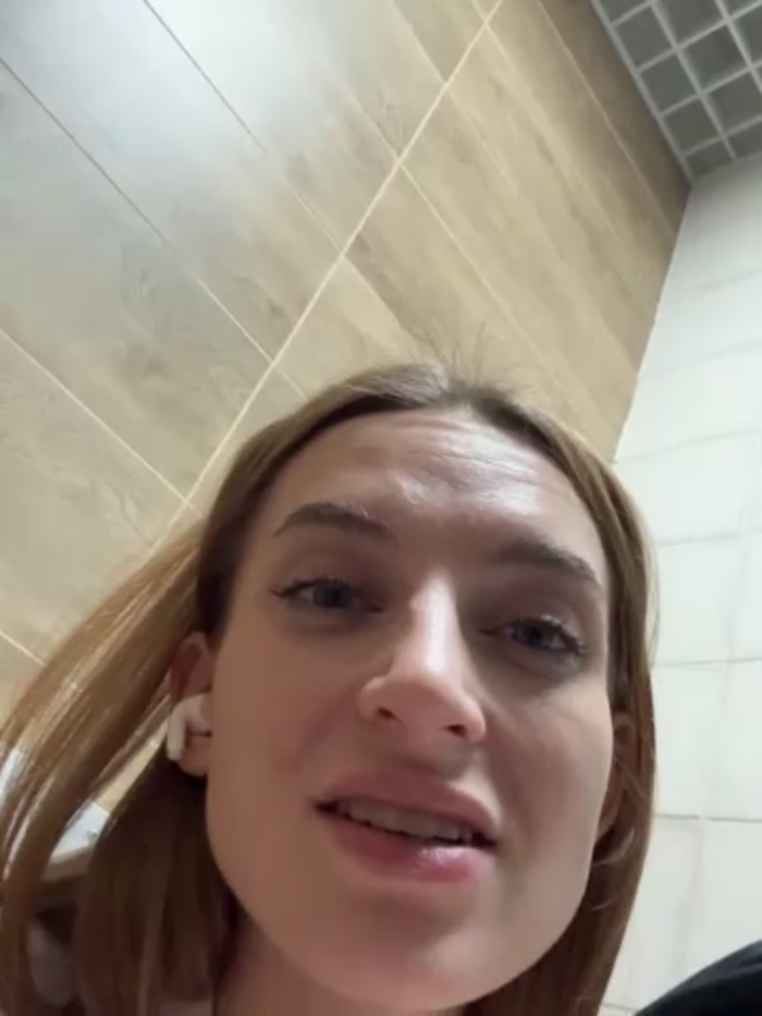 -AngelAri-