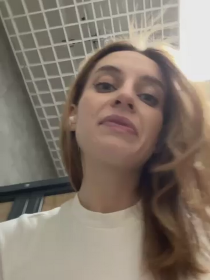 -AngelAri-