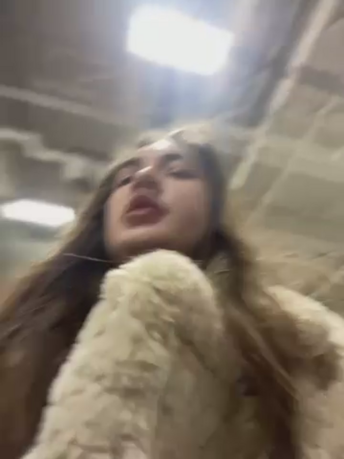 Holly_Molii