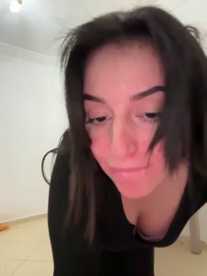 Hot_malak