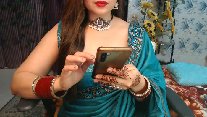 Mahimagic_doll