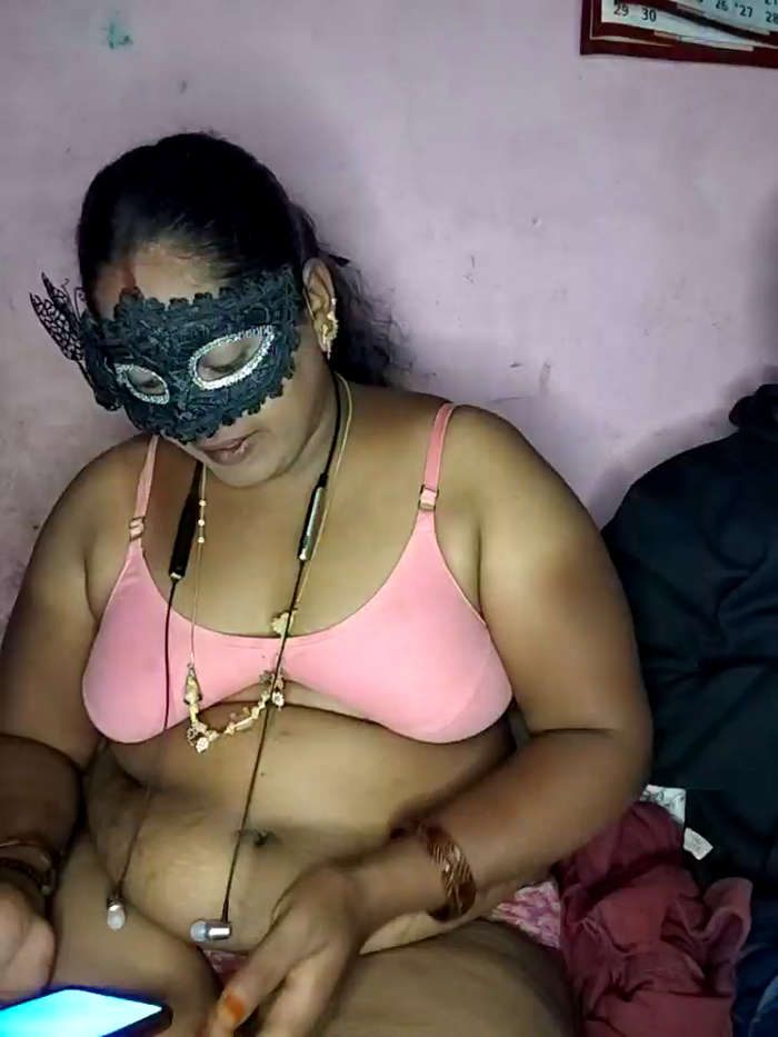 tamilvillagecouple1