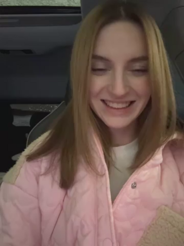 -AngelAri-