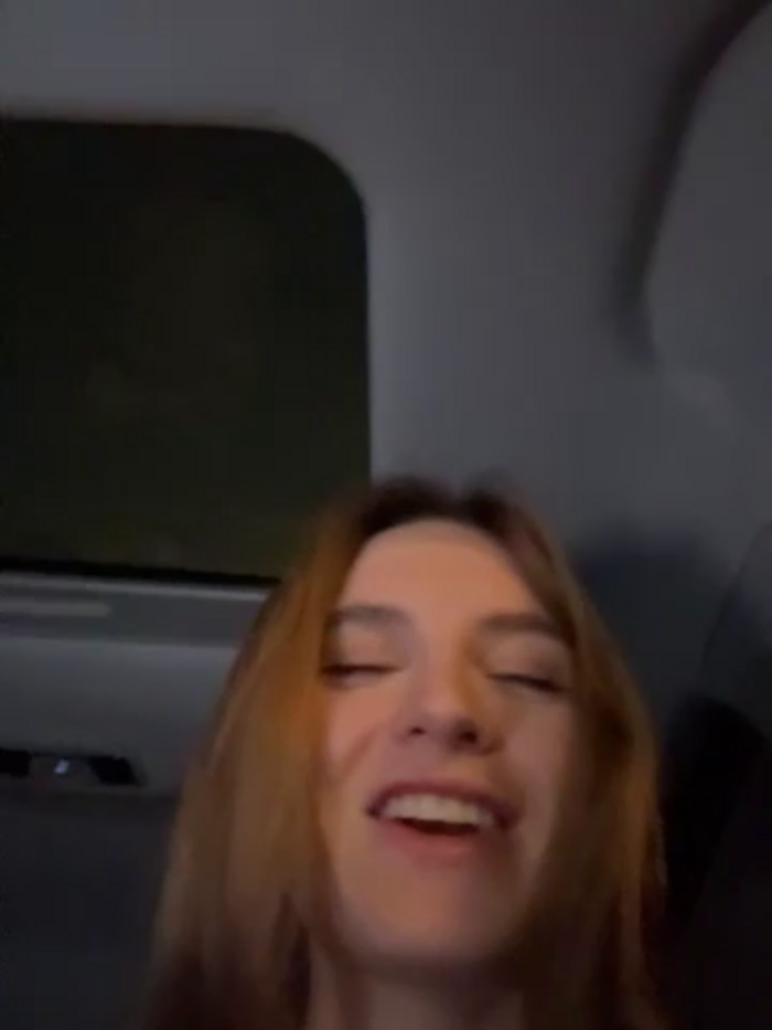-AngelAri-