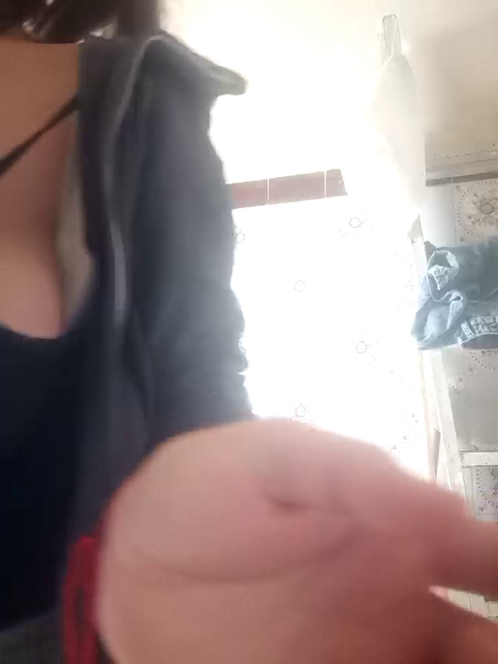 Boobshere-