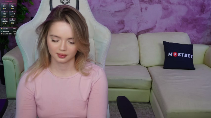 Cassy-Celestial_