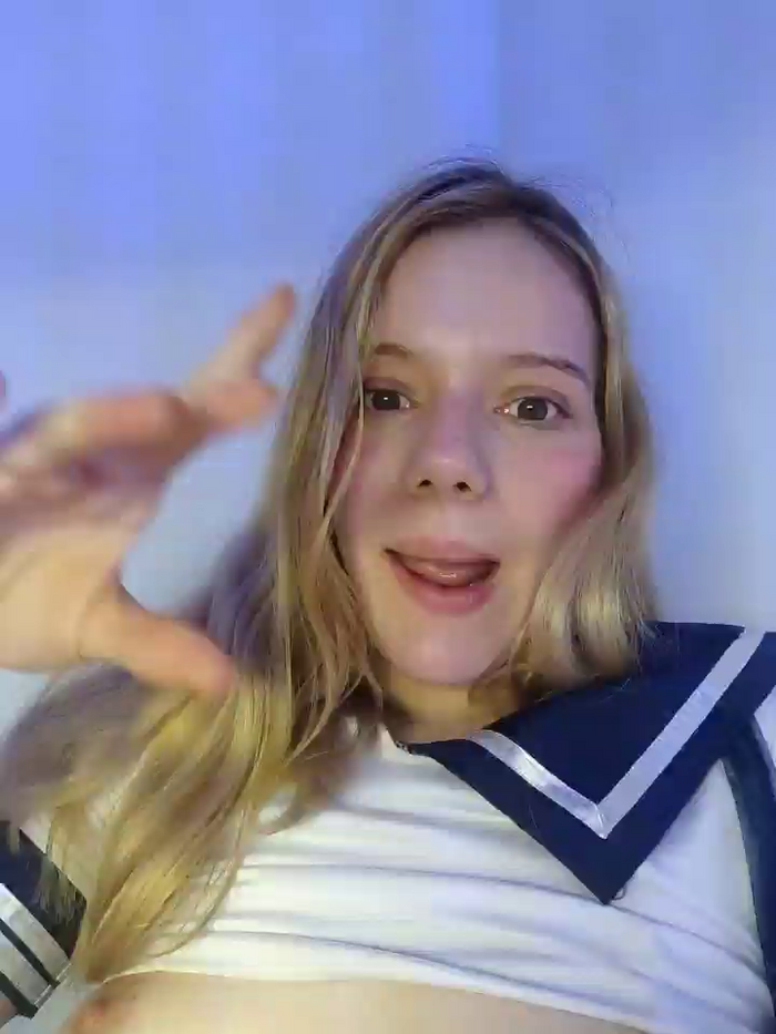 NicoleCut