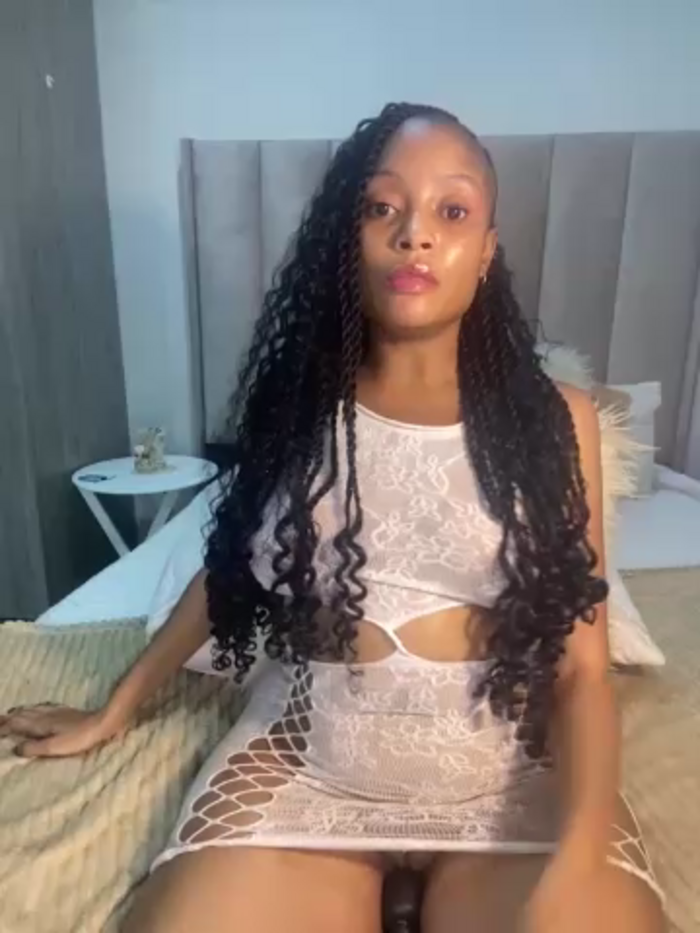 SexyDee025
