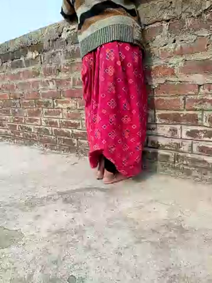 COUPLLE_VILLAGE
