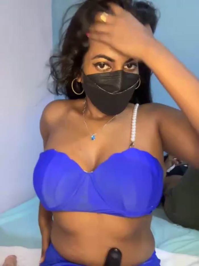 Naughty_Shashi
