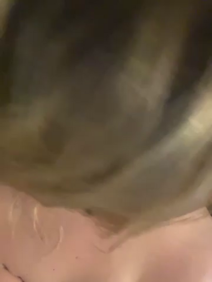 Anna_Alexa