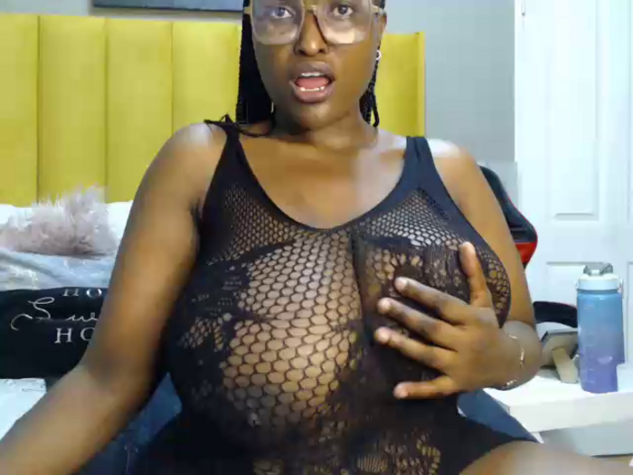 Bustygoddess32