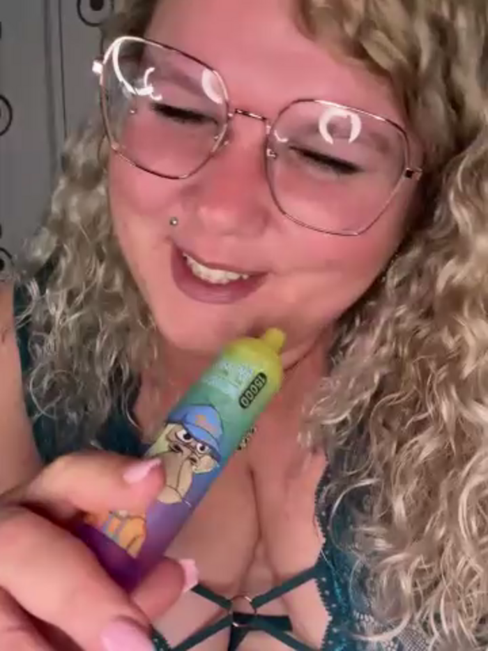 CurvyAnonymousGirl89