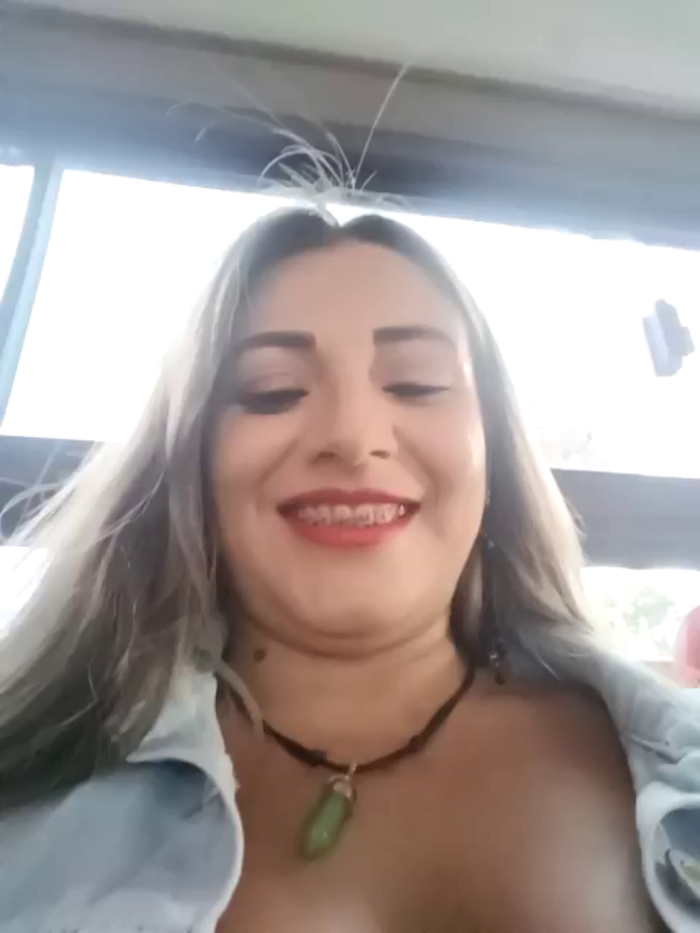 Isabellaa_Garcia_
