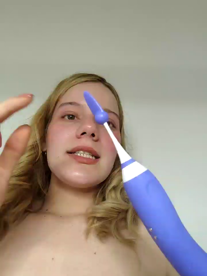 NicoleCut