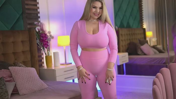 SophieBoobsX