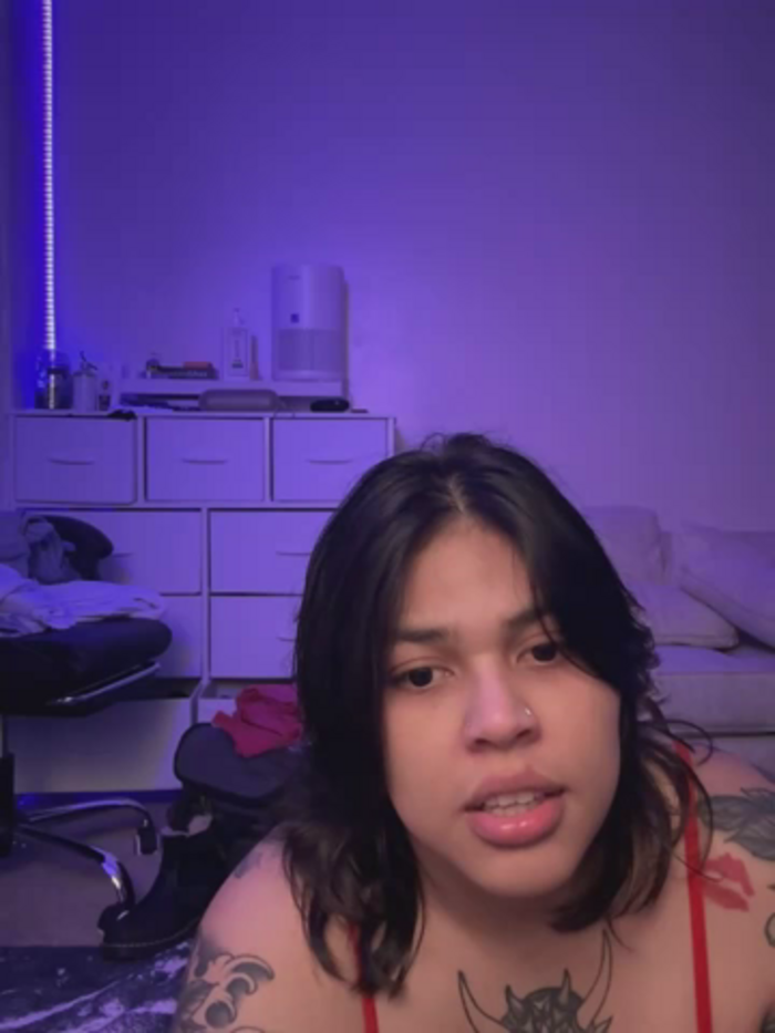 miacanela_xo