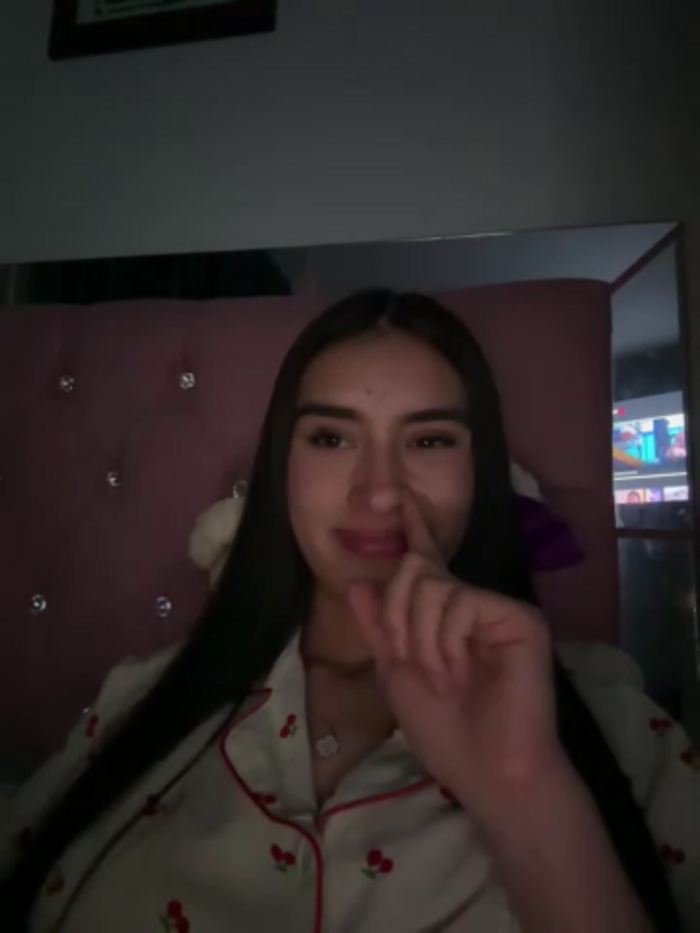 Alejandraa_pinkk_