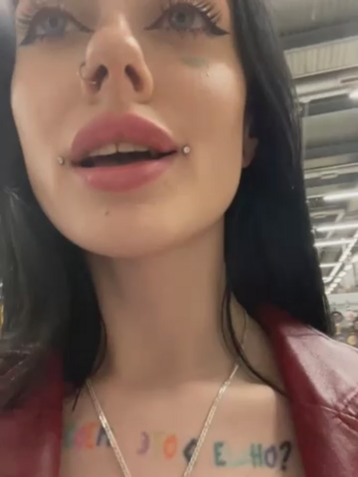Melissa_crazy