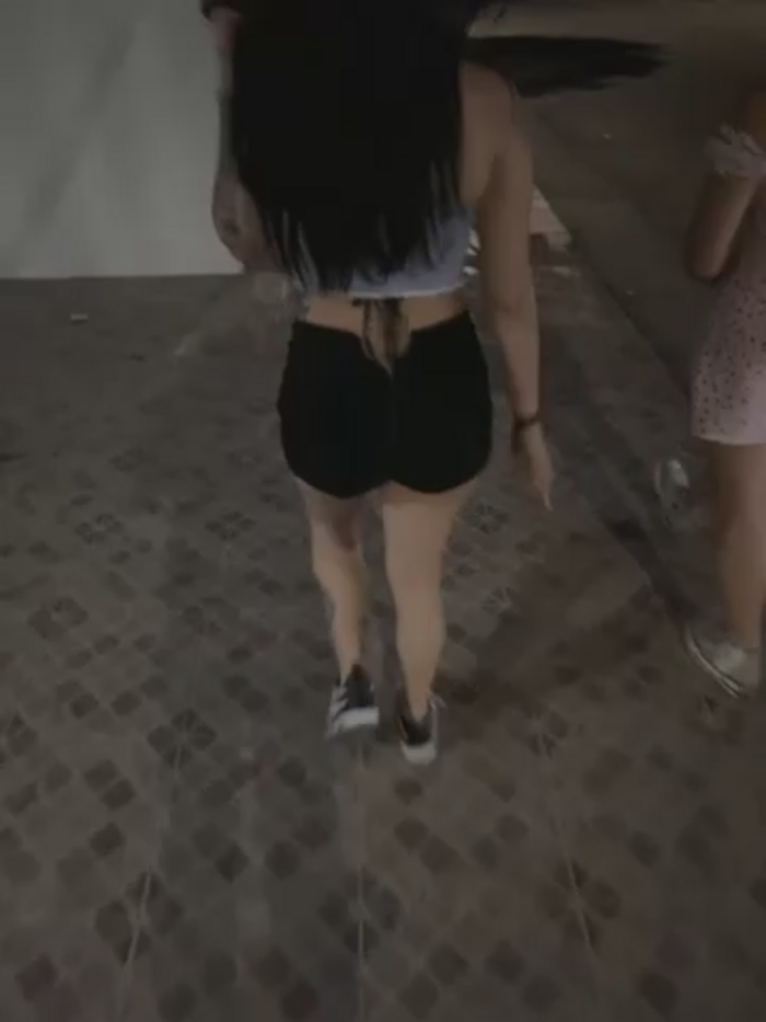 kevin_hotgirls