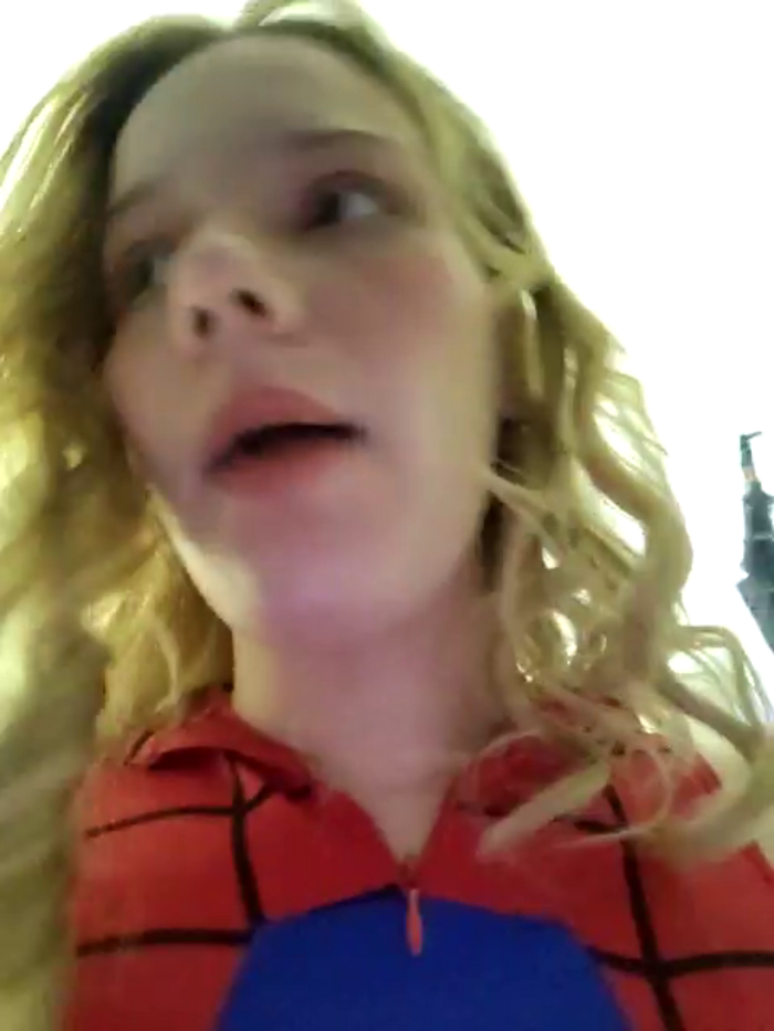 NicoleCut