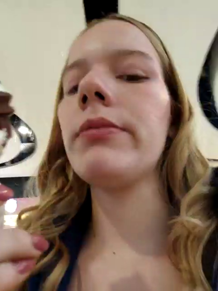 NicoleCut