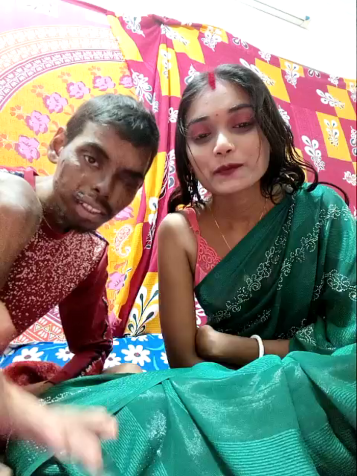 Hotbhabhi85