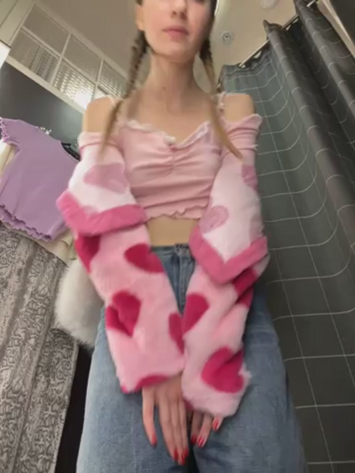 Lia__Love