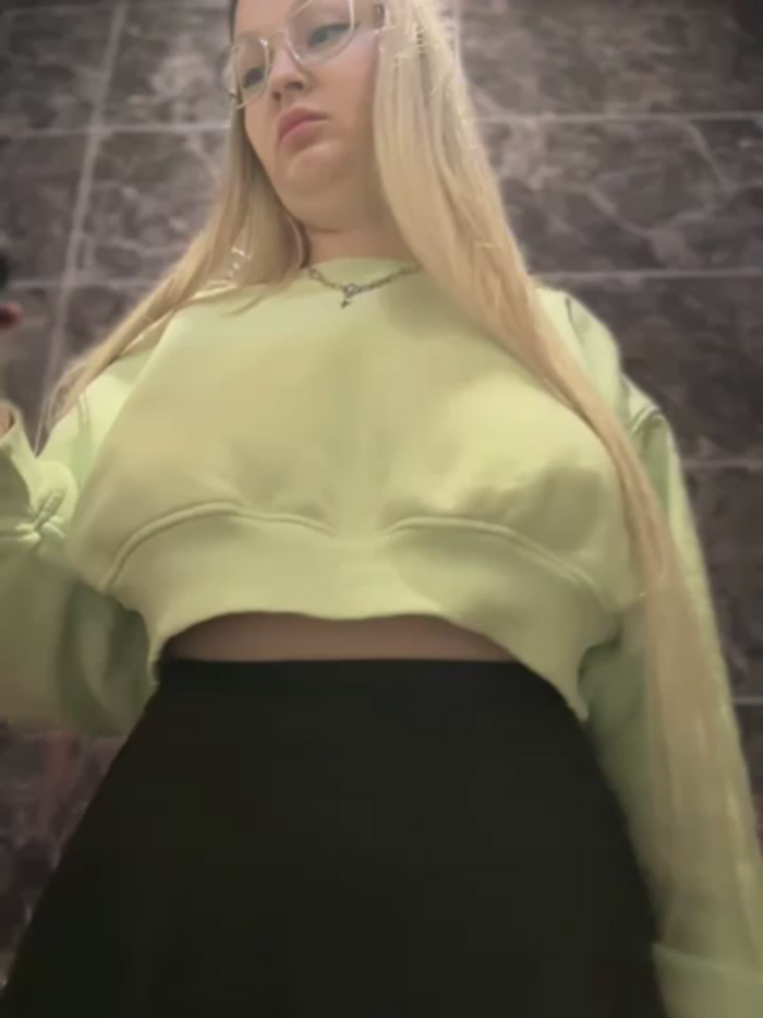 Teya_moon_