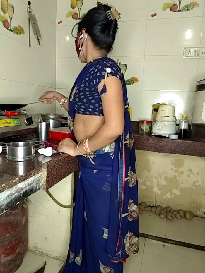 DesiRiya77