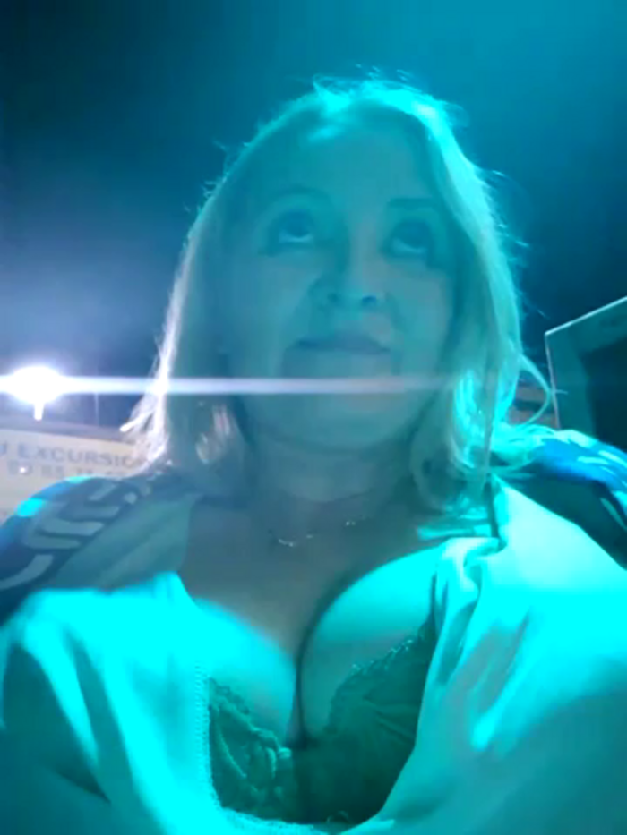 lady_charlyne