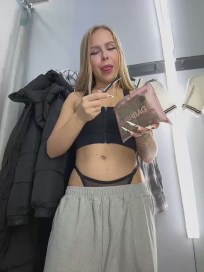 mur_girl