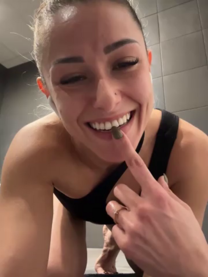 petrouchkaaa_
